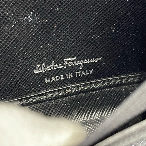 SALVATORE FERRAGAMO continental zip leather wallet in black - Picture 14 of 17